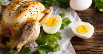 foto-apertura-Depositphotos_792937096_XL-pollo-e-uova-cotti