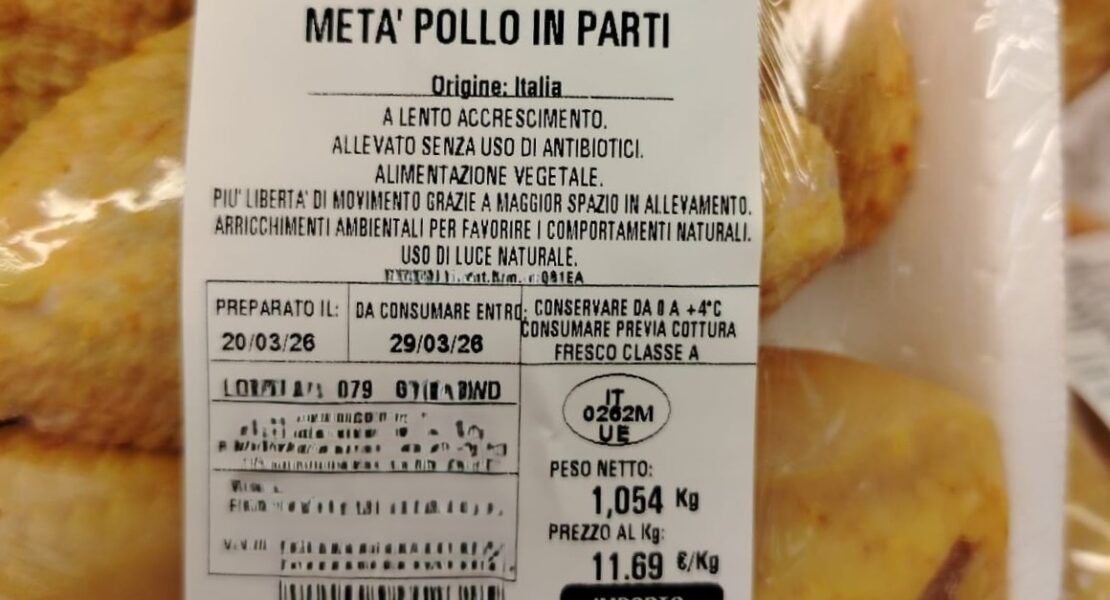 foto apertura etichetta pollo